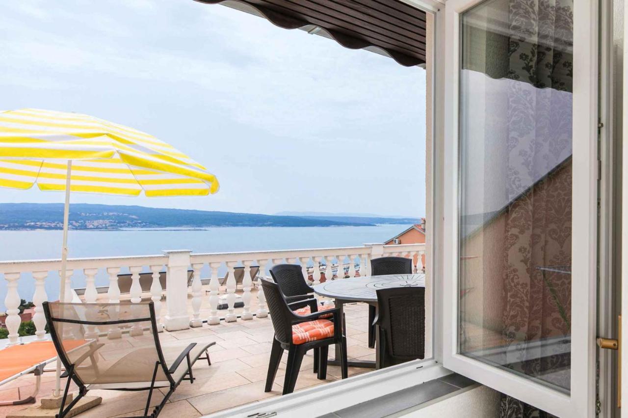 Apartment In Crikvenica 39210 Экстерьер фото