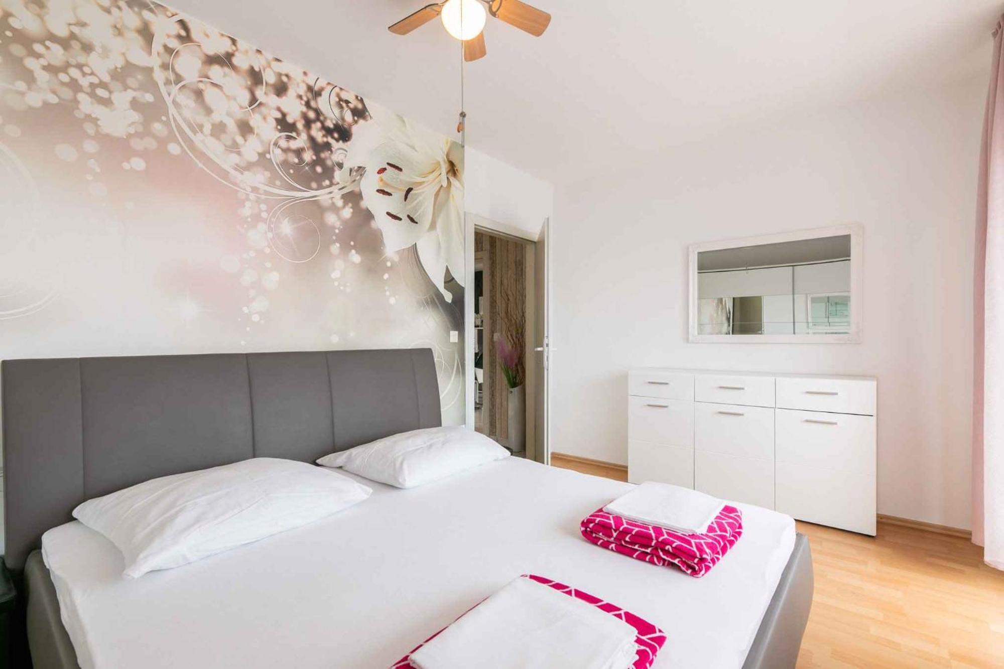 Apartment In Crikvenica 39210 Экстерьер фото