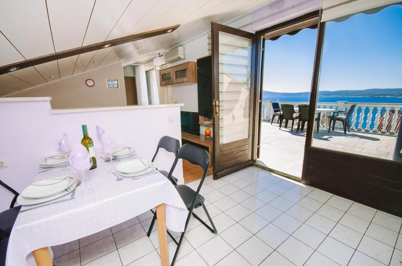 Apartment In Crikvenica 39210 Экстерьер фото